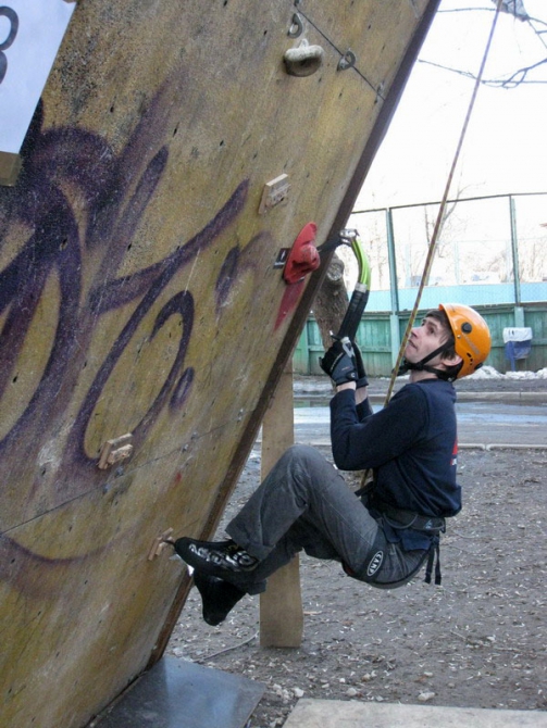 Впечатления скалолаза от драйтулинга. Автор Игорь Гусак. (Ледолазание/drytoolling, весенние ласточки, ледолазание)