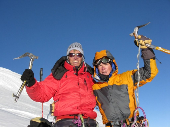 Слайд-шоу Виктора Афанасьева "Каракорумский дуплет" в магазине АльпИндустрия - Краснодар (Альпинизм, бабанов, пакистан, броуд пик, гашербрум 1, слайд шоу)