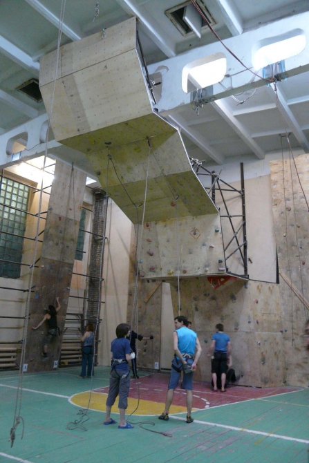 Скалодром в Пензе. (Альпинизм, скалолазание, альпинизм, спортивный туризм, пенза, альптур, альптур-клуб)