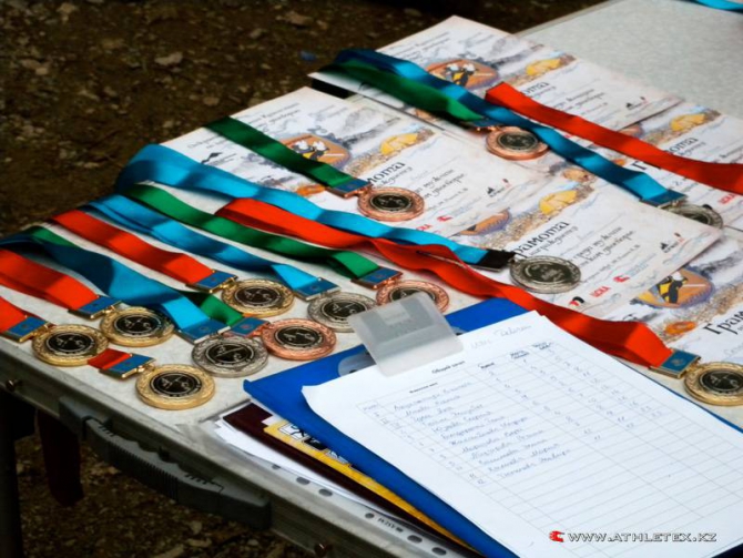 Чемпионат Казахстана по альпинистскому двоеборью. (Скайраннинг, индивидуальное лазание, skespeed, skyrunnning, альпинистское двоеборье, red fox asia)