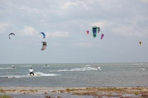 Фестиваль кайтсерфинга и виндсерфинга Wind Tarhankut Fest (Вода, крым, тарханкут)