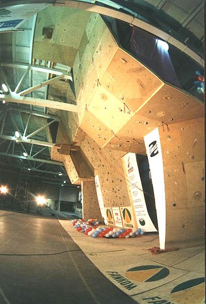 Юлия Абрамчук и Дмитрий Шарафутдинов - чемпионы России в боулдеринге. (Скалолазание, чемпионат россии, скалолазание, екатеринбург)