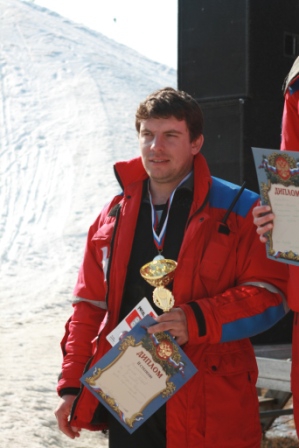 10 апреля 2010 года прошли 2-е соревнования среди горнолыжных спасателей (Горные лыжи/Сноуборд, горнолыжный, спасатель)