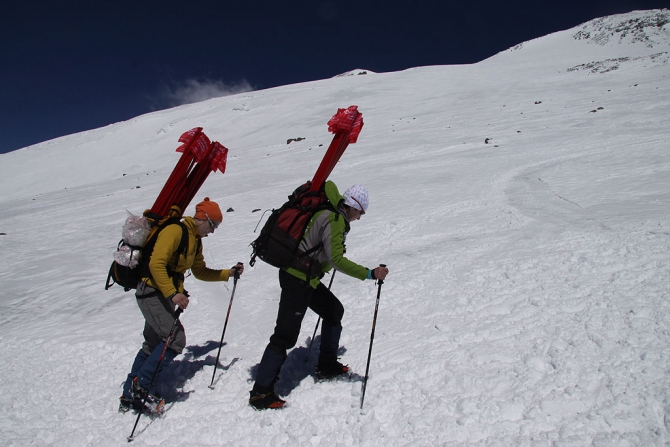 Тренд нынешнего фестиваля RedFox Elbrus Race – массовость (Бэккантри/Фрирайд, забег, эльбрус)