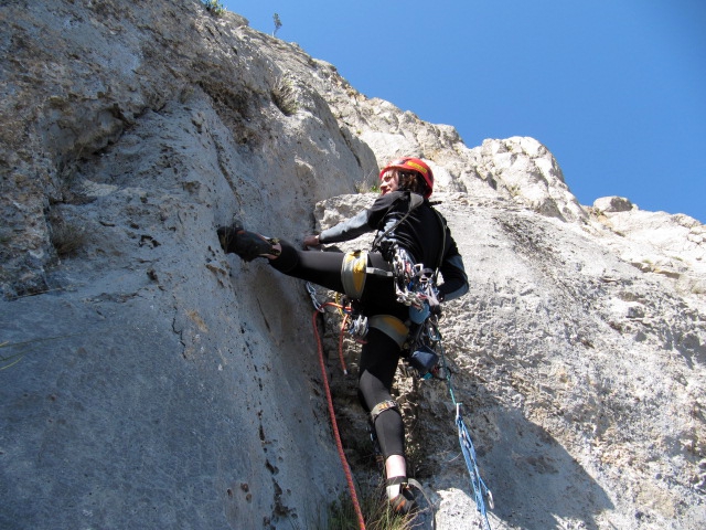 Девочки на Морчеке. "Линия Бедра" 5Б, 6b, A3, 370м (Альпинизм, первопроход, крым, морчека, новый маршрут, терентьева, коптева)