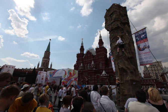 Кубок Москвы на Красной площади. (Скалолазание, боярских, воробьев, скалолазание)