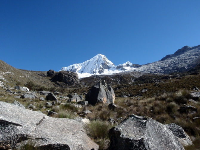 Вершина ПИСКО. Взойти и восхититься. (Альпинизм, чопикальки, таулираху, чакрараху, артесонраху, караз, уандой, альпамайо, уараз, уаскаран, перу)