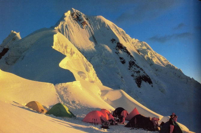Вершина ПИСКО. Взойти и восхититься. (Альпинизм, чопикальки, таулираху, чакрараху, артесонраху, караз, уандой, альпамайо, уараз, уаскаран, перу)