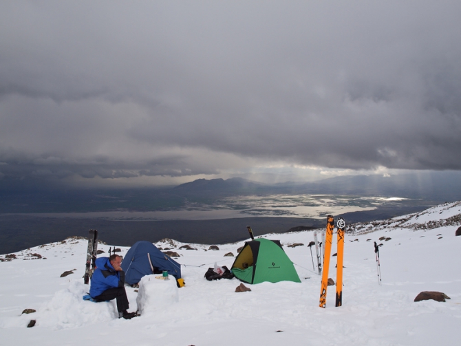 Немного снега в преддверии жаркого лета Арарат на лыжах (Альпинизм, сообщество любителей ски-тура, май, турция, восхождение, лыжи)
