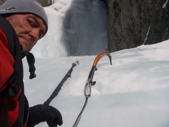 ЗИМНИЕ ИГРЫ НА СВЕЖЕМ ВОЗДУХЕ. (Ледолазание/drytoolling, ала-арча)