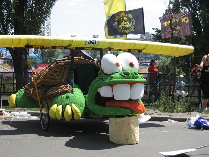 Впервые в Украине экстремальное шоу «Red Bull Flugtag» (Воздух, киев, экстрим)