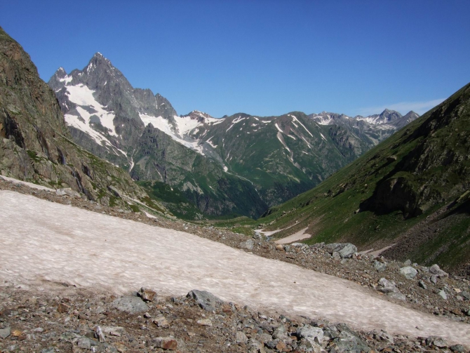 Стайер-спринт Домбай-Домбай 35 часов (Волк или Верблюд). Часть 4 – День второй (весь день). (Альпинизм, соло, джаловчат, алибек)