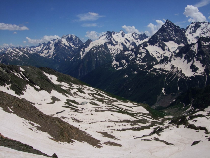 Стайер-спринт Домбай-Домбай 35 часов (Волк или Верблюд). Часть 4 – День второй (весь день). (Альпинизм, соло, джаловчат, алибек)
