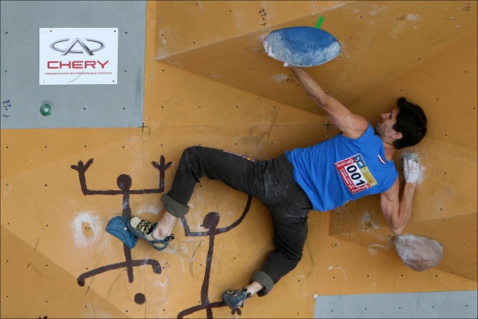 Boulder WC 2010 Moscow - очередная порция спама, Скалолазание, world cup, bouldering)
