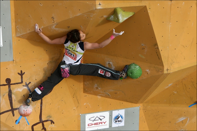 Boulder WC 2010 Moscow - очередная порция спама, Скалолазание, world cup, bouldering)