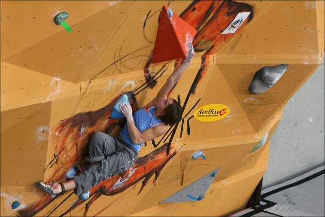 Boulder WC 2010 Moscow - очередная порция спама, Скалолазание, world cup, bouldering)