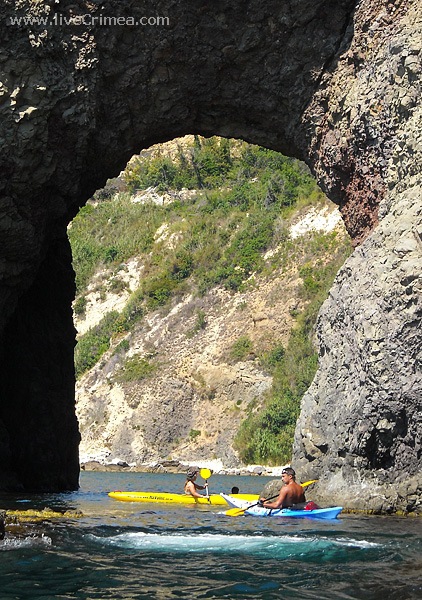 Морской каякинг в Крыму: Балаклава-Фиолент-Казачка (Вода)