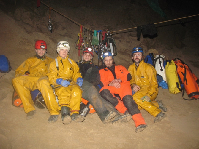 Снежная 09/10. Паводок. (Спелеология, спелеология)