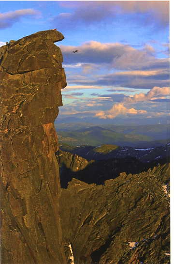 Проект 9и8, прыжок с Зуба дракона, Ергаки. (зуб дракона, красноярск, роуп, на грани)