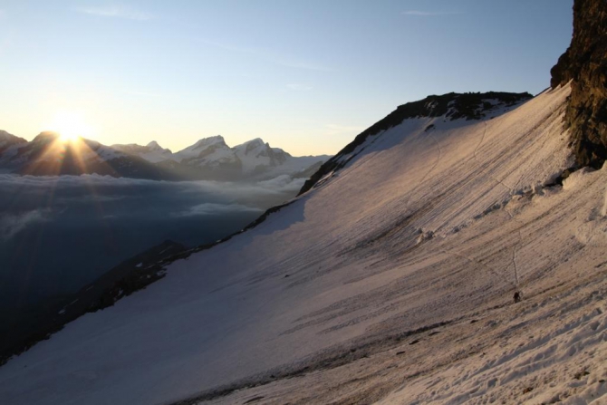 Matterhorn. Первый полет в вингсьюте. Zmutt ridge. (Альпинизм, розов)