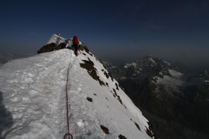 Matterhorn. Первый полет в вингсьюте. Zmutt ridge. (Альпинизм, розов)