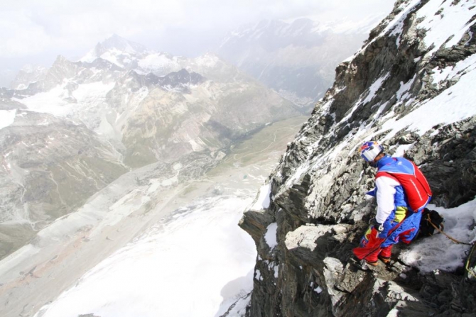 Matterhorn. Первый полет в вингсьюте. Zmutt ridge. (Альпинизм, розов)