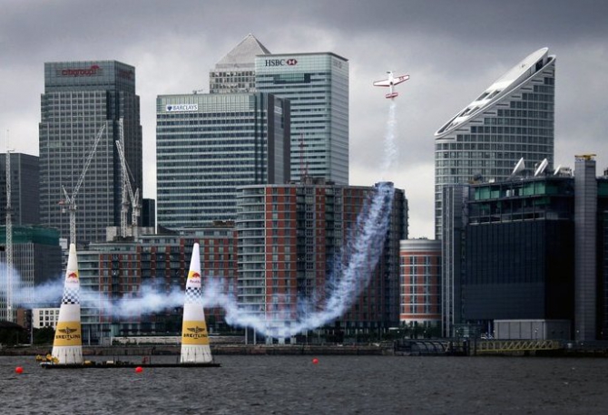 В 2011 году Red Bull Air Race не будет (Воздух)
