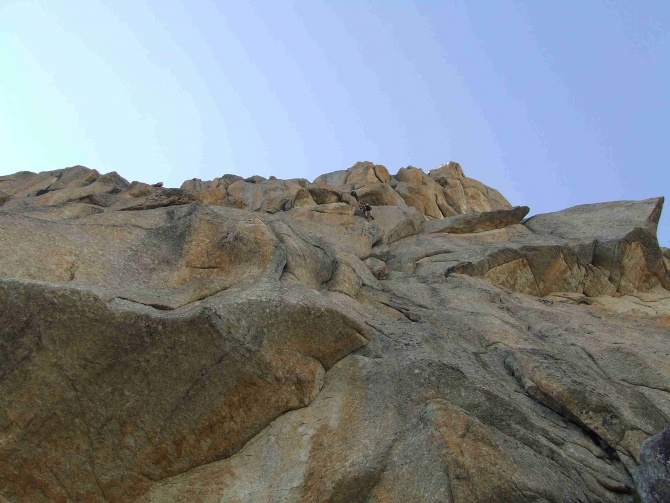 У СКАЛ ЕСТЬ ПАМЯТЬ (Альпинизм, август 2010, кубок памяти, скала никита, адырсу)