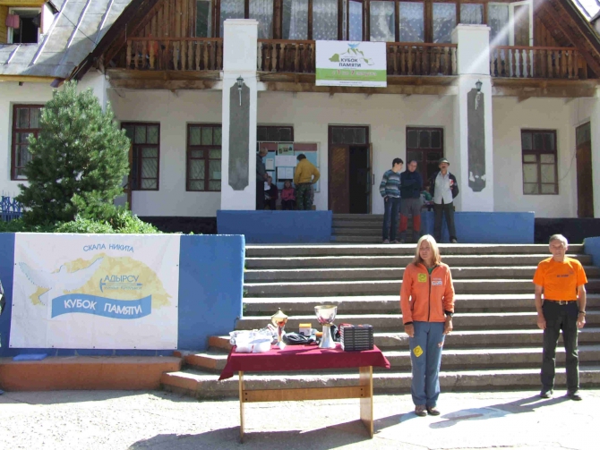 У СКАЛ ЕСТЬ ПАМЯТЬ (Альпинизм, август 2010, кубок памяти, скала никита, адырсу)