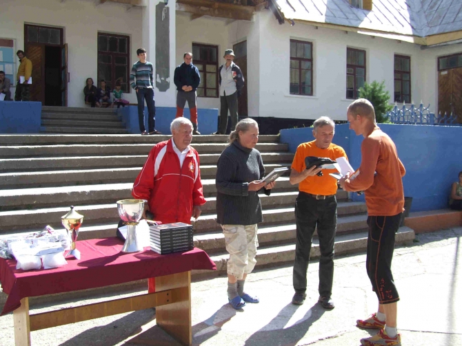 У СКАЛ ЕСТЬ ПАМЯТЬ (Альпинизм, август 2010, кубок памяти, скала никита, адырсу)