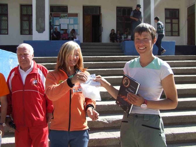 У СКАЛ ЕСТЬ ПАМЯТЬ (Альпинизм, август 2010, кубок памяти, скала никита, адырсу)