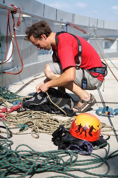 Как быстро уйти с работы из бизнес центра? (BASE, rapt, ropejumping, atlantic city)