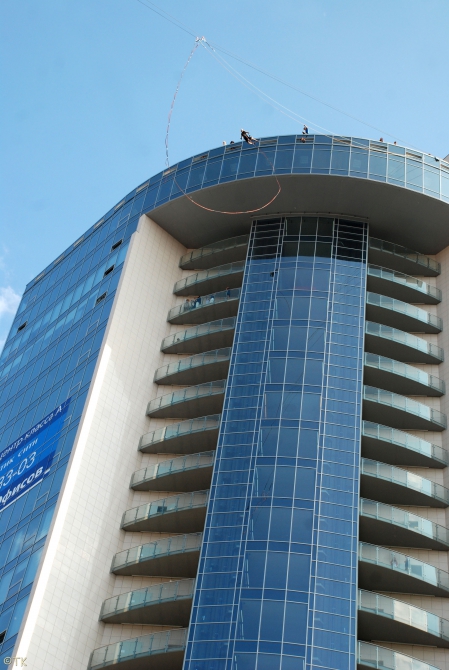 Как быстро уйти с работы из бизнес центра? (BASE, rapt, ropejumping, atlantic city)