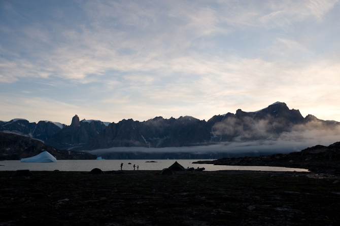 Все севернее и севернее. Новый бигвольный маршрут в восточной Гренландии (1300 м, Альпинизм, eventyr, grundtvigskirken, big-wall, гренландия)