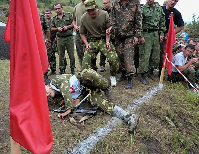 ГОРНОЕ ТРОЕБОРЬЕ: "НА РУКЕ ПОВИСЛО ТЕЛО..." (Альпинизм)