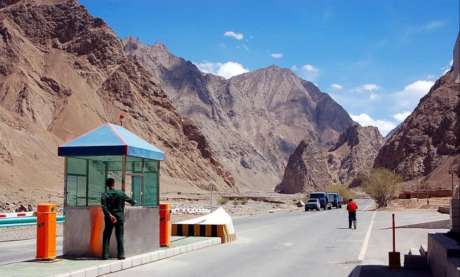 Дорога. Москва - Кашгар - Каракорум. (Альпинизм, каргалык, илик, мазар, китайский каракорум, маи)