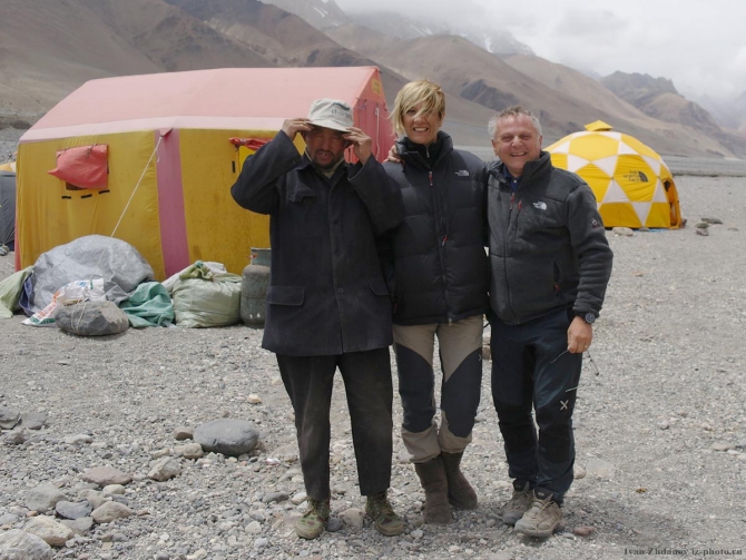 Караван. Илик - ледник Гашербрум ( Gasherbrum Glacier ). (Альпинизм, маи, каракорум, китайский каракорум, шаксгам)