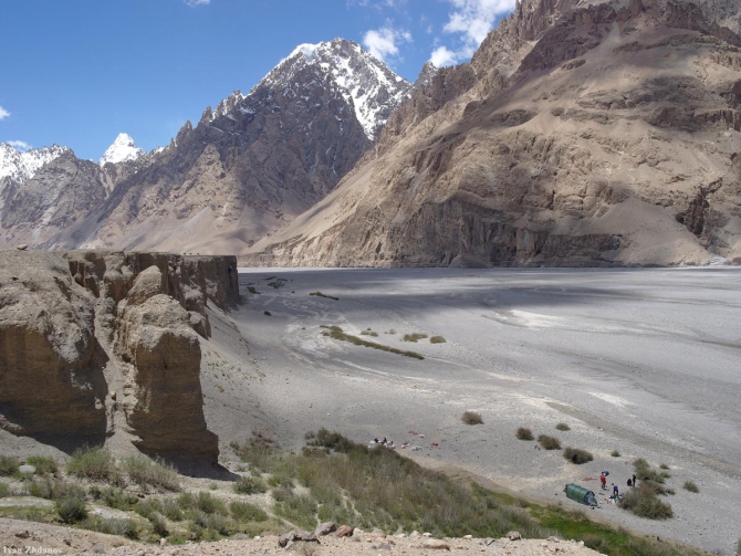 Караван. Илик - ледник Гашербрум ( Gasherbrum Glacier ). (Альпинизм, маи, каракорум, китайский каракорум, шаксгам)