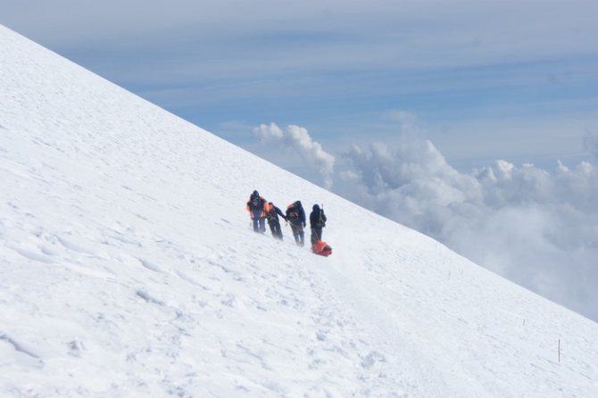 Илья Шершнев. Россия - Эльбрус - Жизнь и смерть на горе (Альпинизм)
