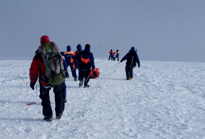 Илья Шершнев. Россия - Эльбрус - Жизнь и смерть на горе (Альпинизм)