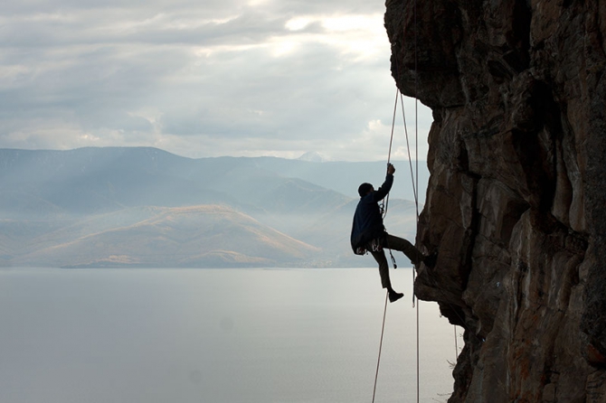 "Байкал-2010": итоги первого "трудного" дня, или а "МАМА-ДАВАЙ"-то вваливает!! (Альпинизм, иркутск, чр)