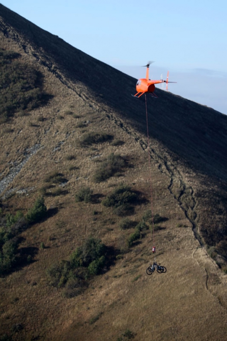 Heli biking, г. Бештау Пятигорск (Вело, heli-biking, хели-байкинг, робинсон 44, heliaction, helicopter, вертолет)