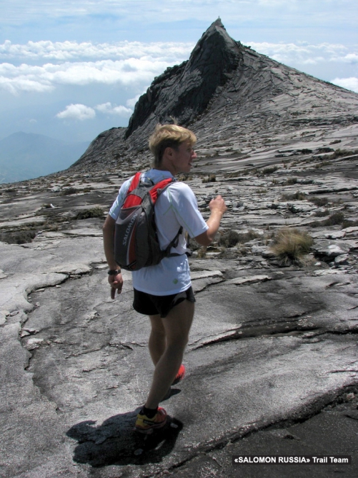 Команда "SALOMON RUSSIA" на гонке Mount Kinabalu International Climbathon! (Скайраннинг, skyrunning, skyrace)
