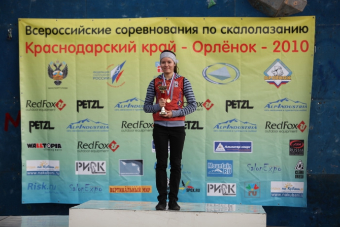 Яна Черешнева про соревнования в "Орленке" - небольшое интервью. (Скалолазание, орленок, всероссийские соревнования, скалолазание)