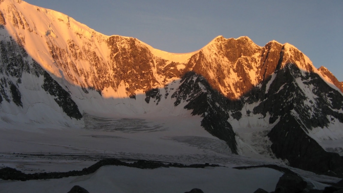 Воспоминания о походе-экспедиции по Катунской Подкове Алтая с 18.07 по 07.08.2010. (Альпинизм, алтай, белуха, эдельвейс)