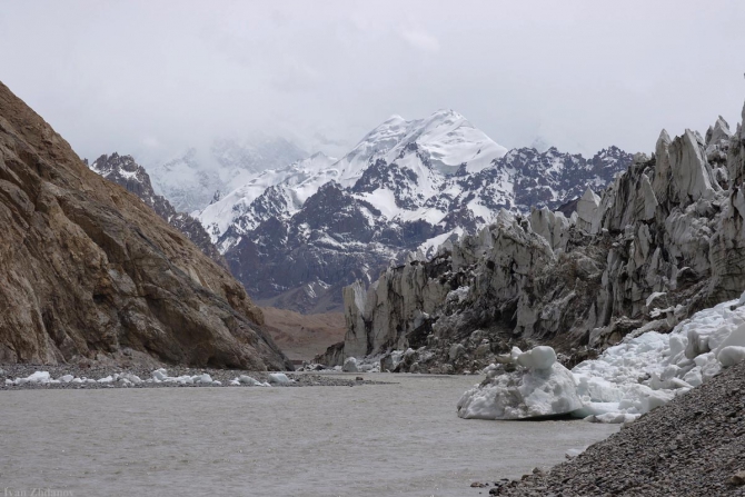 В царстве восьмитысячников. Кольцо у подножия великих вершин. (Альпинизм, маи, броуд пик, каракорум, китайский каракорум, гашербрум, хидден пик)