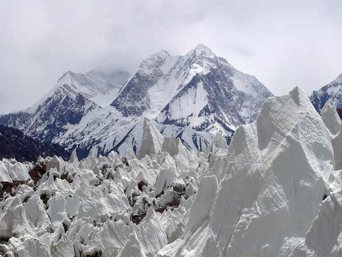 В царстве восьмитысячников. Кольцо у подножия великих вершин. (Альпинизм, маи, броуд пик, каракорум, китайский каракорум, гашербрум, хидден пик)
