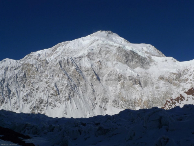 В царстве восьмитысячников. Кольцо у подножия великих вершин. (Альпинизм, маи, броуд пик, каракорум, китайский каракорум, гашербрум, хидден пик)