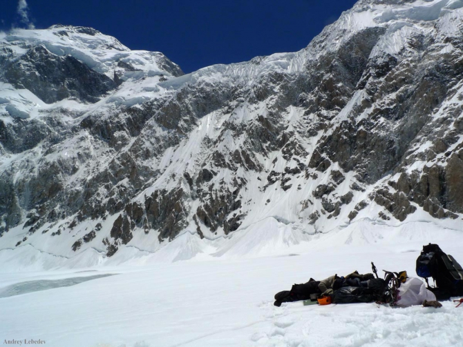 В царстве восьмитысячников. Кольцо у подножия великих вершин. (Альпинизм, маи, броуд пик, каракорум, китайский каракорум, гашербрум, хидден пик)
