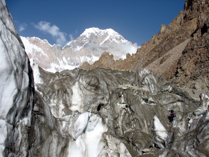 В царстве восьмитысячников. Кольцо у подножия великих вершин. (Альпинизм, маи, броуд пик, каракорум, китайский каракорум, гашербрум, хидден пик)